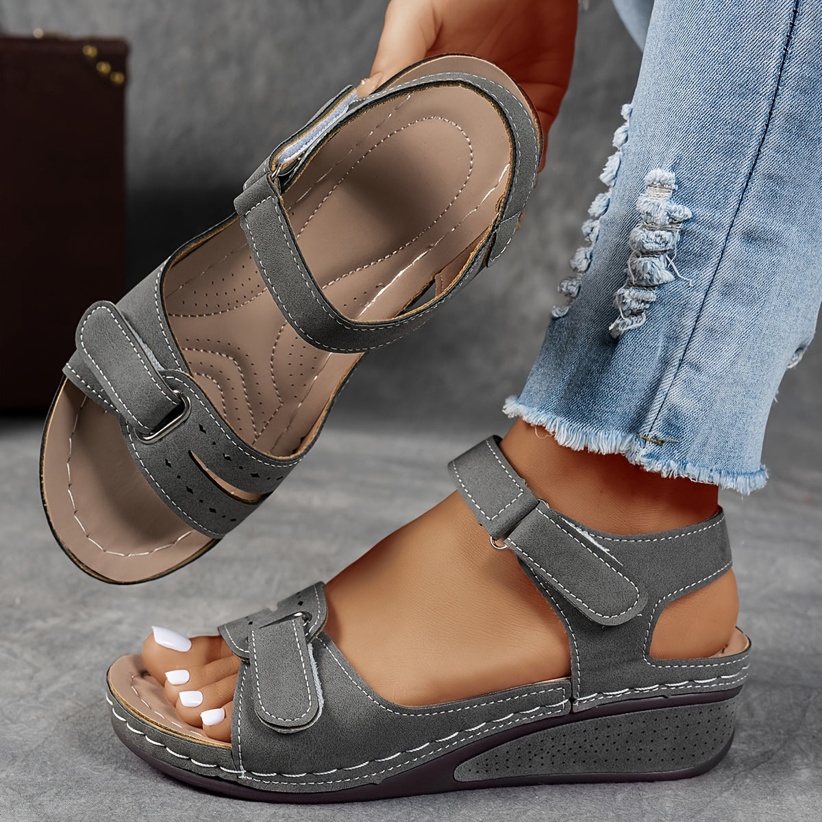 Célima | Sandalias de Confort con Tiras Ajustables y Cuña