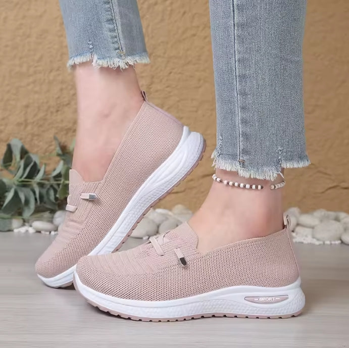 Zenora | Lichtgewicht instapsneaker met flexibele zool