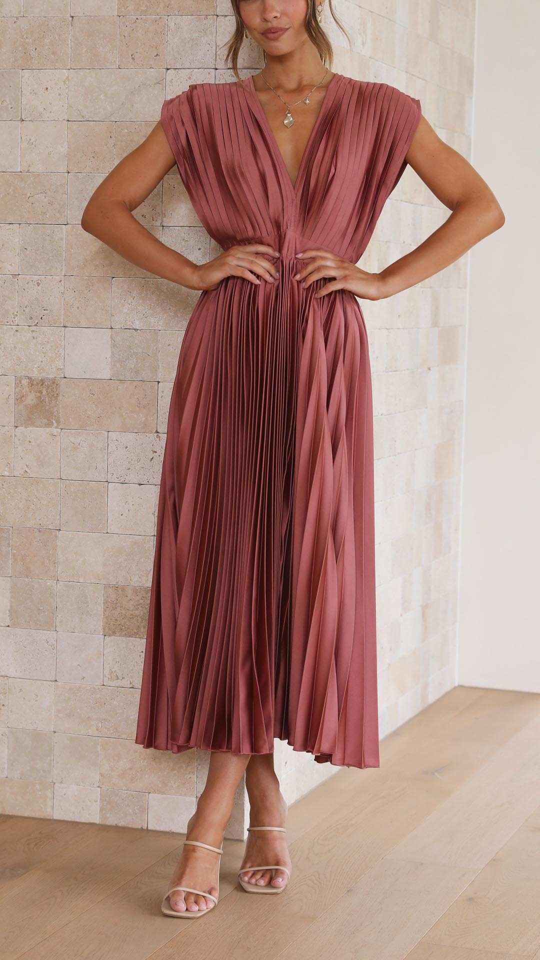 Isla | Vestido Midi Plisado con Escote en V