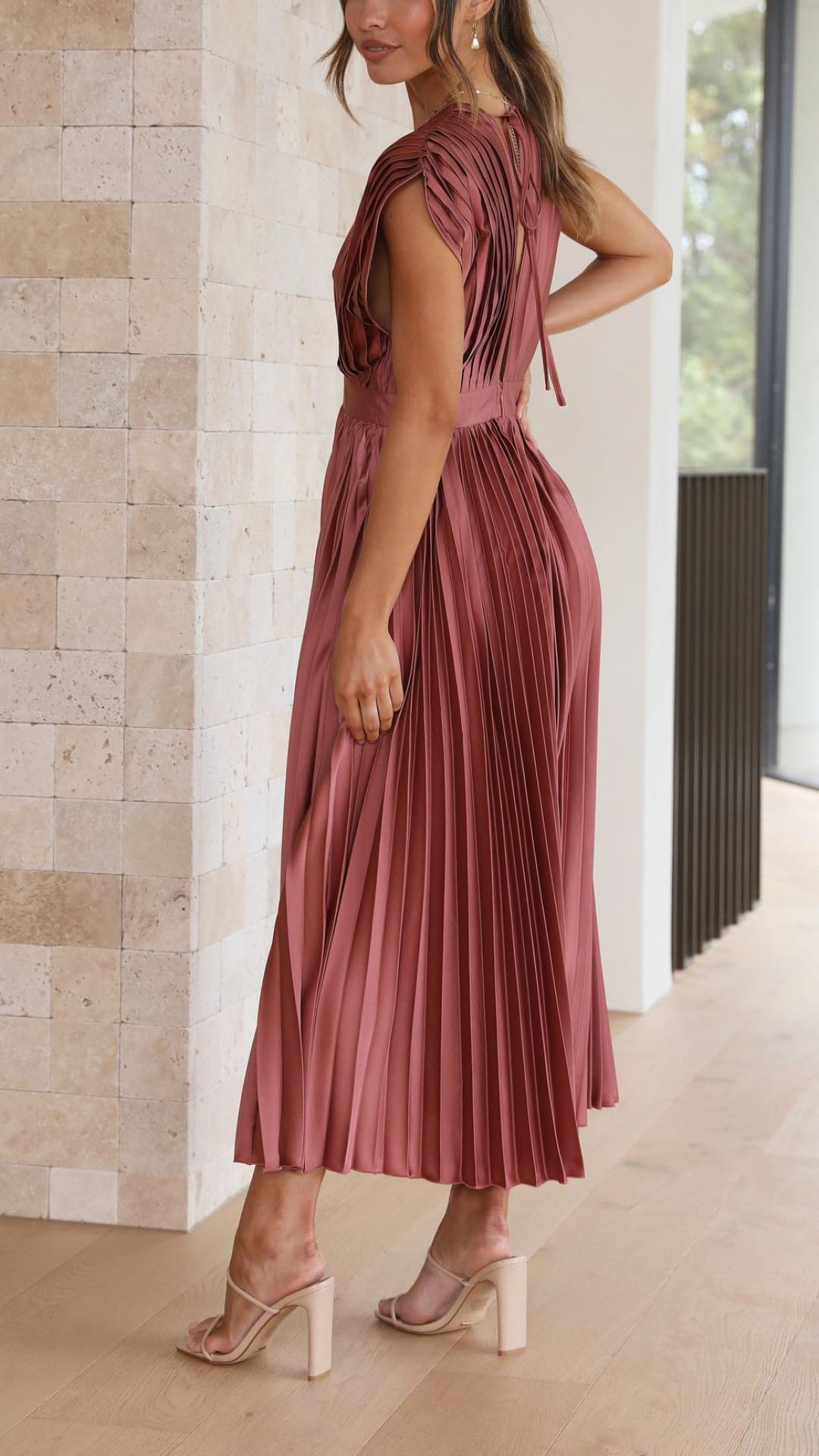 Isla | Vestido Midi Plisado con Escote en V