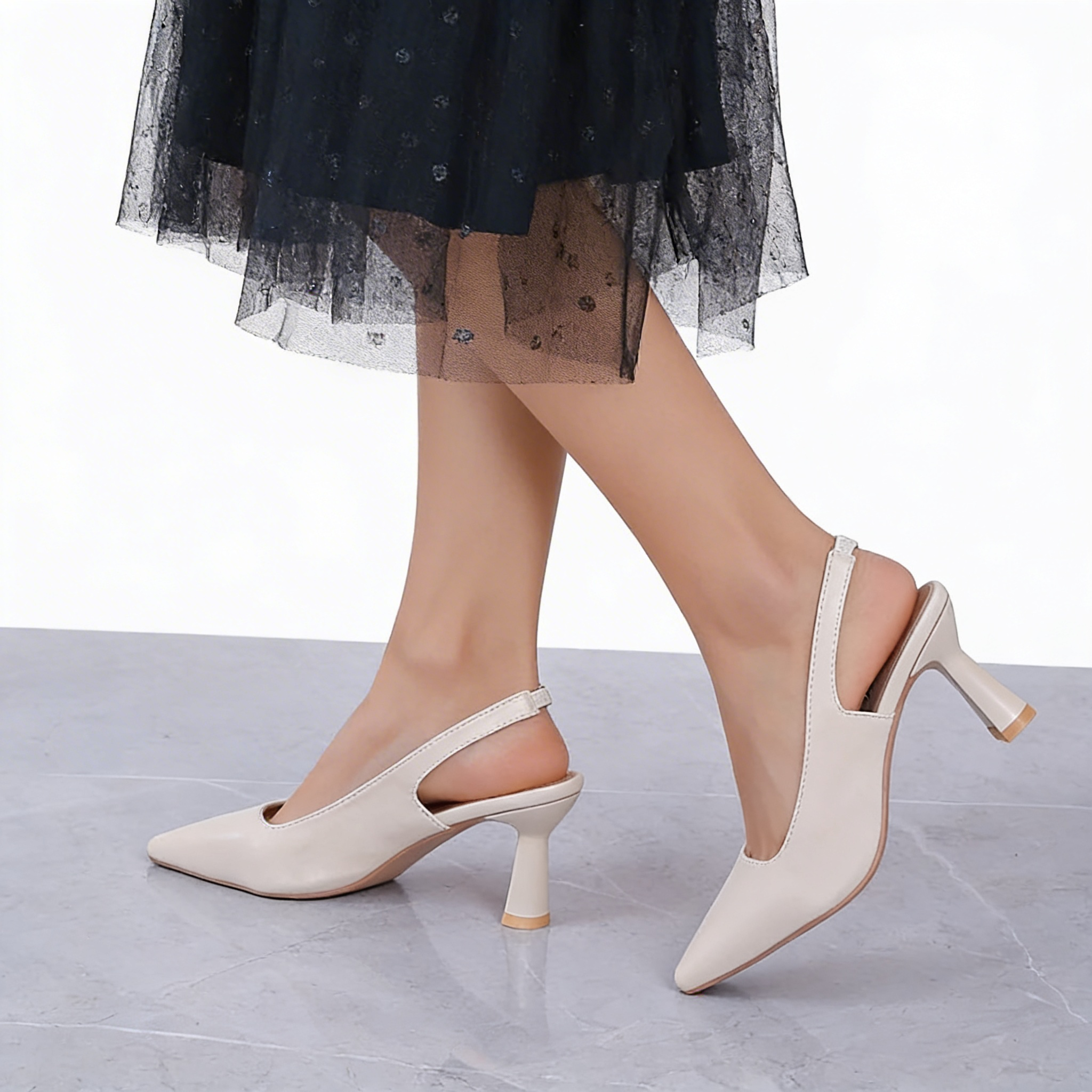 Nadia | Salón Slingback de Tacón Escultural con Puntera Fina en Nude