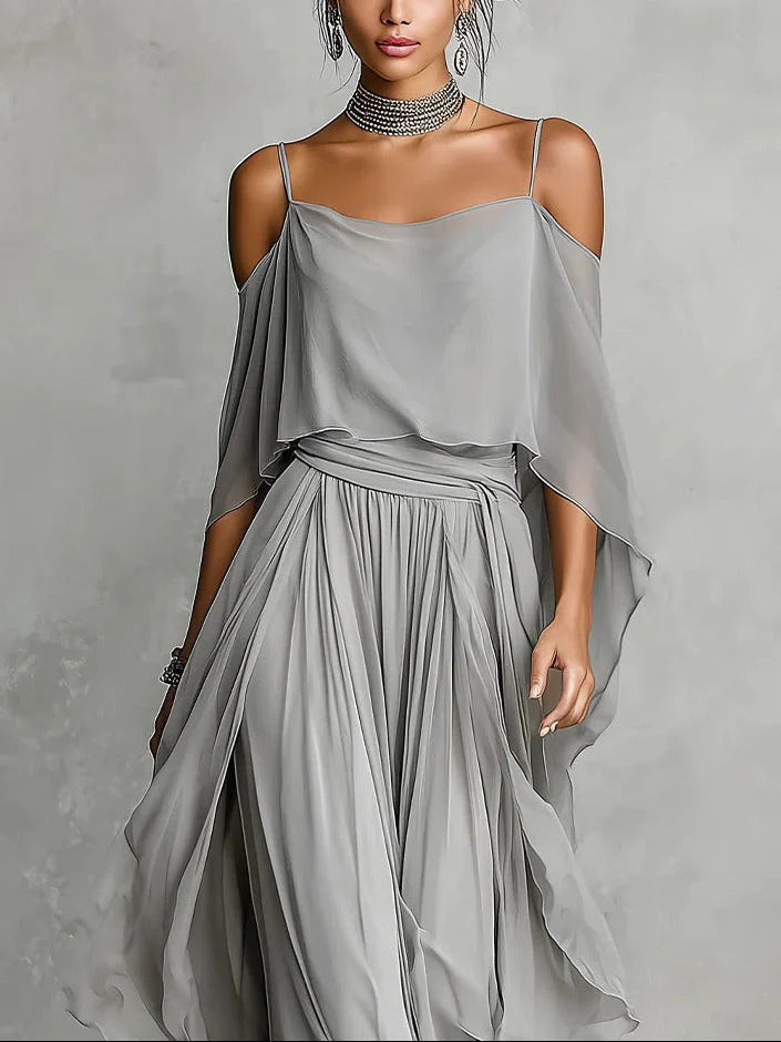 Isabela | Vestido Largo de Gasa con Hombros Descubiertos y Capas Fluidas