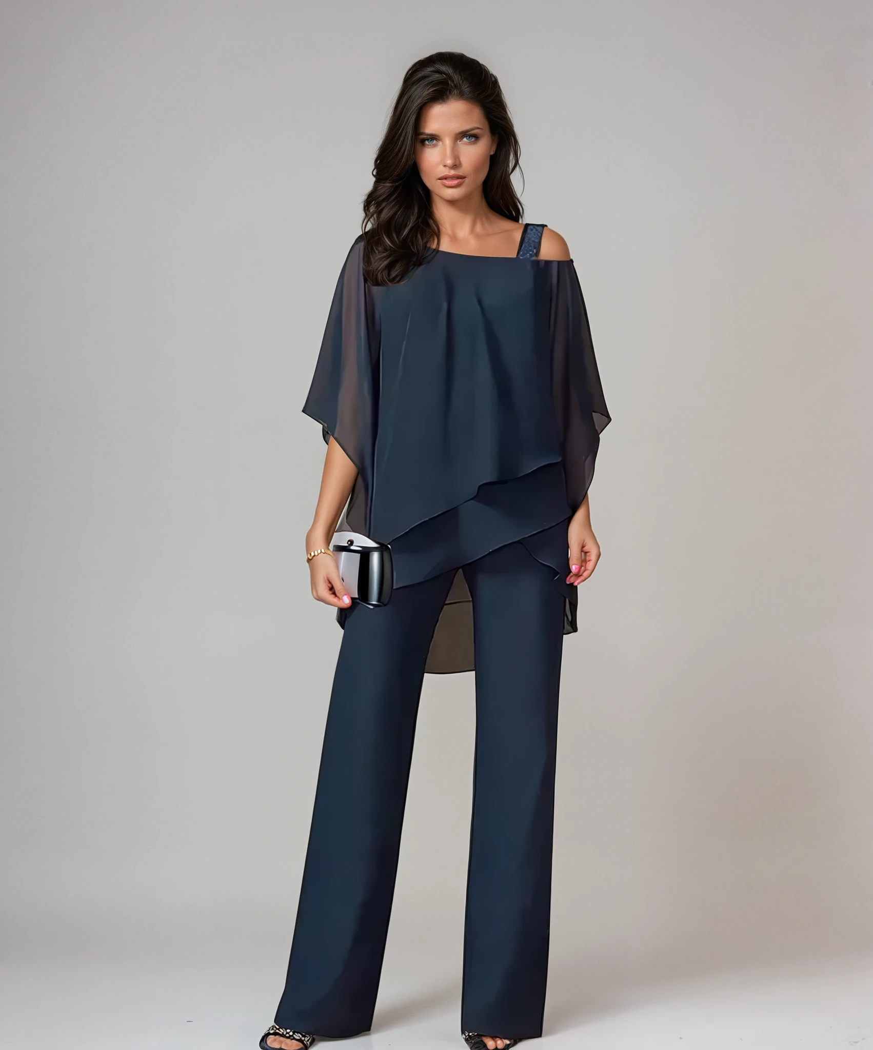Vivienne Set | Elegante Chiffon Broekset met Asymmetrische Top