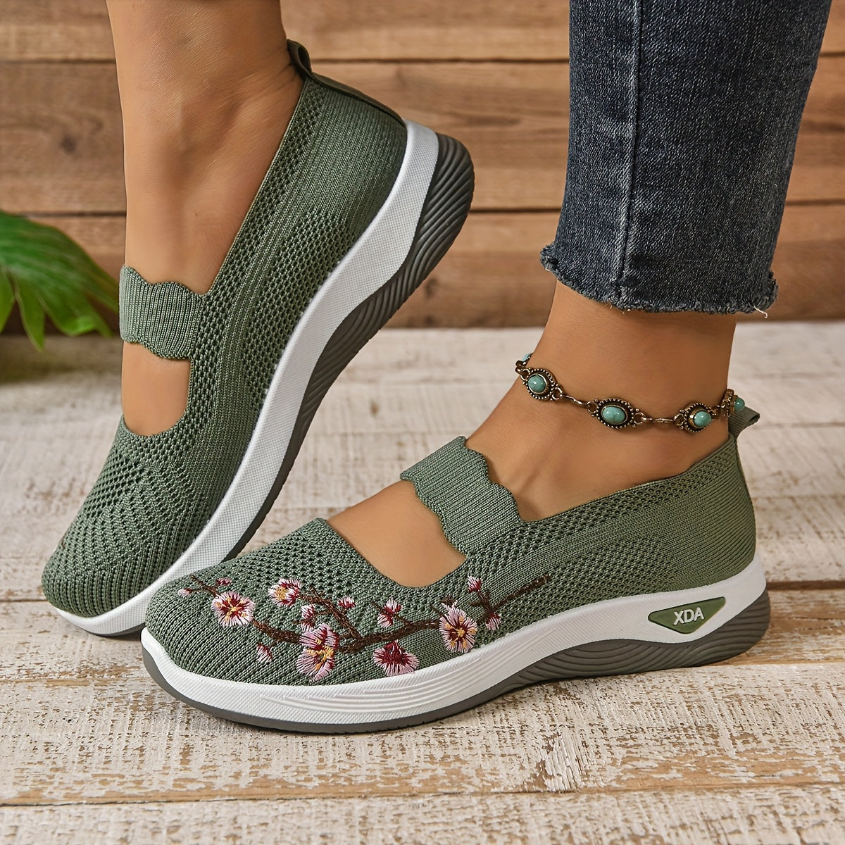 Elira | Comfort Instappers met Geborduurde Bloemen en Stretch Bovenwerk