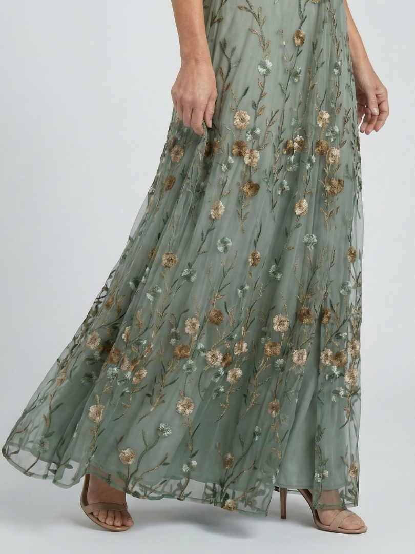 Selora | Vestido Maxi Fluido con Escote Halter y Estampado Floral