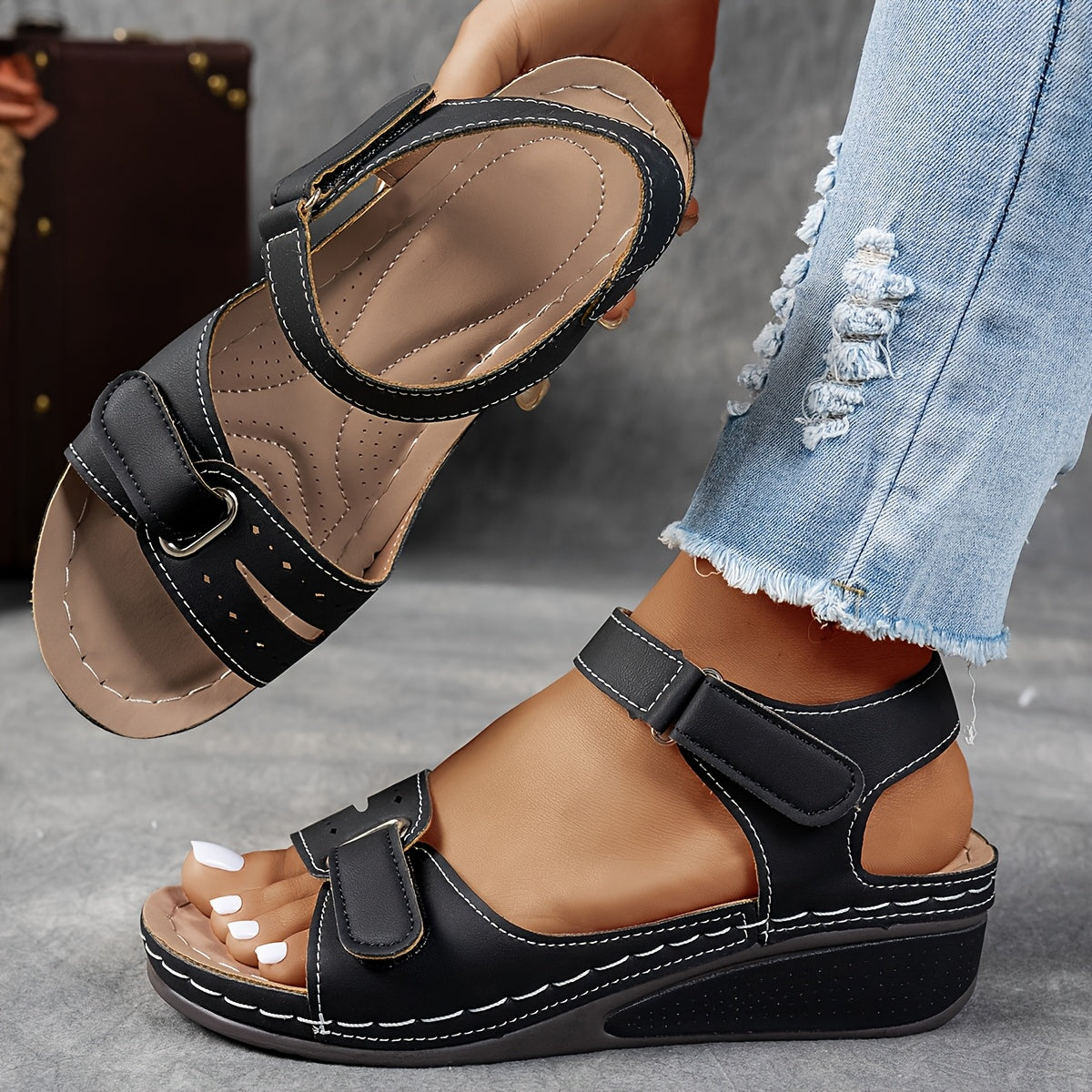 Célima | Sandalias de Confort con Tiras Ajustables y Cuña