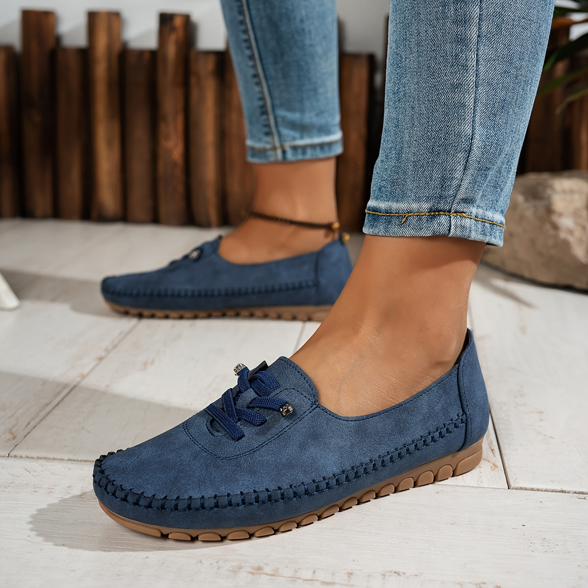 Vera | Mocasín de Ante para Mujer con Cordón Elástico y Costuras Artesanales
