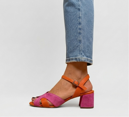 Carmen | Sandalia de Tacón Ancho con Tiras Cruzadas en Fucsia y Naranja