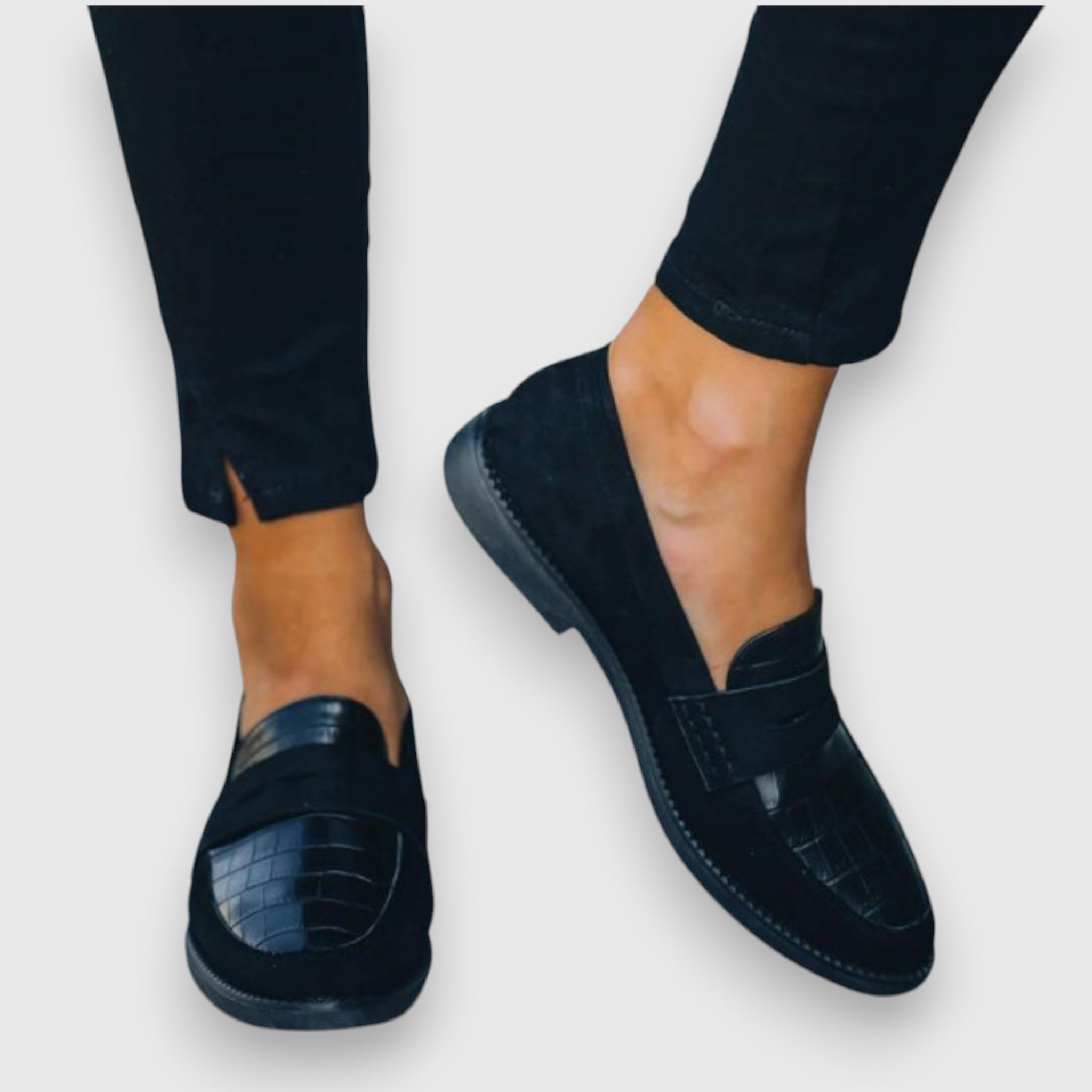 Sara™ | Chic Moccasins