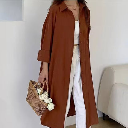 25 Shirts voor vrouwen Lente &amp; Herfst Katoen en linnen Modieuze Koreaanse stijl Pure kleur Veelzijdige tops van middellange lengte Losse shirts met lange mouwen Grote maten tops