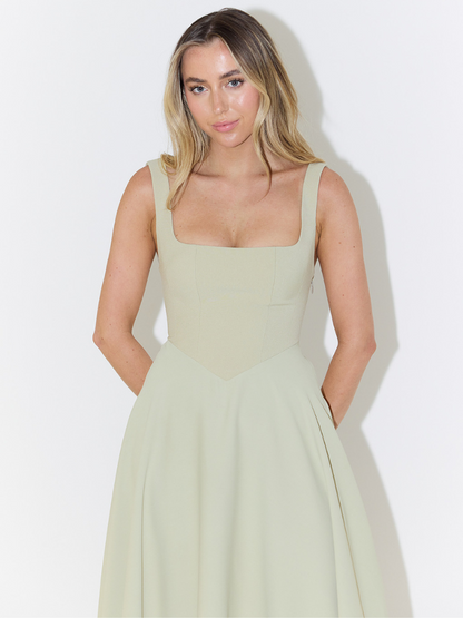 Abito | Vestido Midi con Escote Cuadrado y Falda Evasé