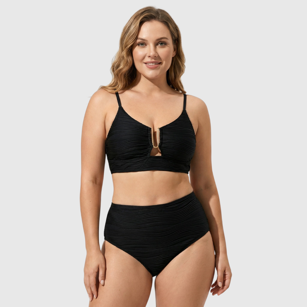 Sirena | Bikini Negro de Talle Alto con Textura en Relieve y Detalle DoradoSirena | Bikini Negro de Talle Alto con Textura en Relieve y Detalle Dorado