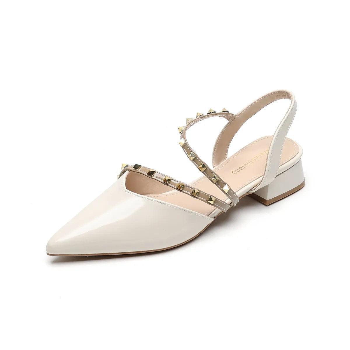 Liorah | Salón Slingback con Tacón Bajo y Tiras con Tachuelas Doradas