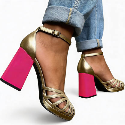 Fiesta | Sandalia de Tacón Ancho con Tiras Doradas y Tacón Fucsia