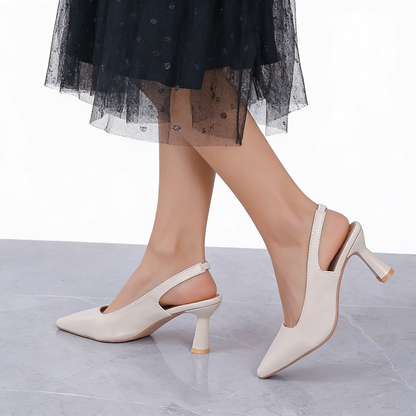 Nadia | Salón Slingback de Tacón Escultural con Puntera Fina en Nude