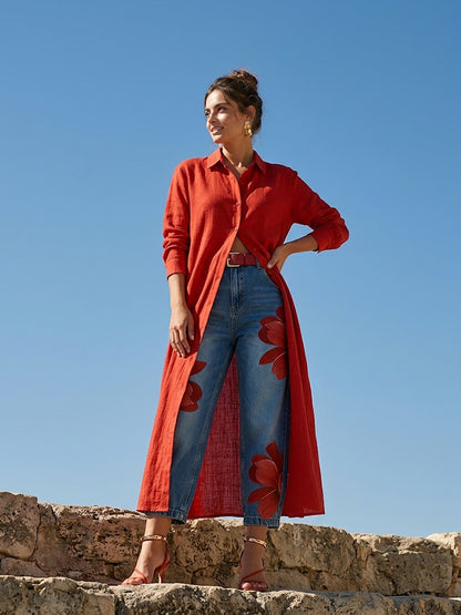 Beatrix | Vaquero Rojo Elegante Loose Fit con Estampado Floral